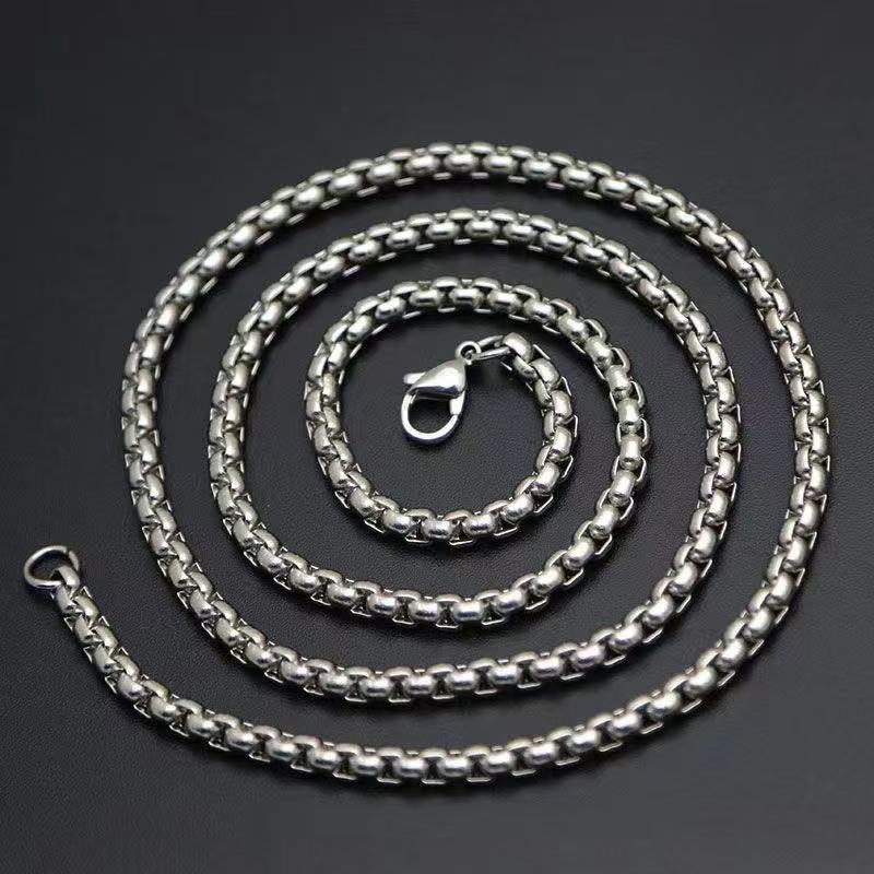 Men's And Women's Minimalist Clavicle Chains