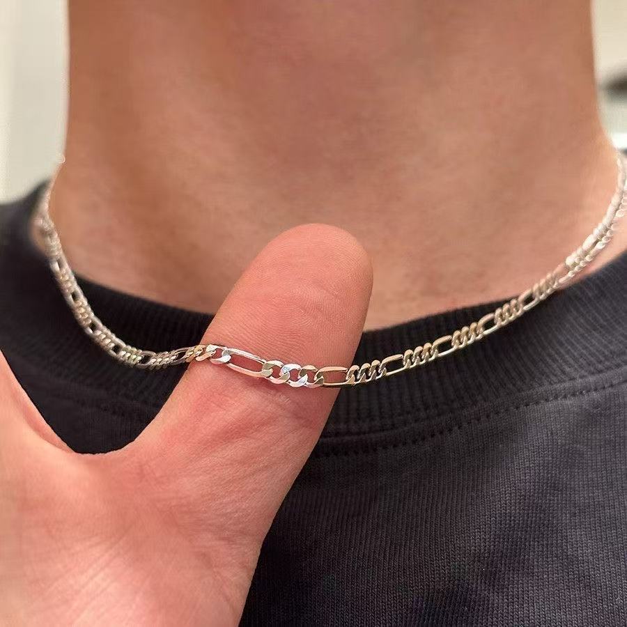 Men's And Women's Minimalist Clavicle Chains